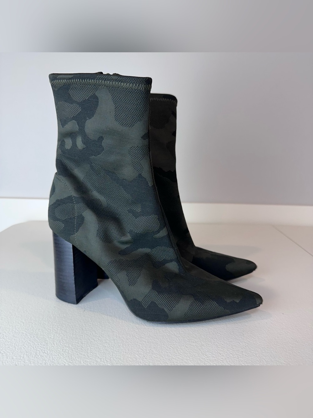 Jeffrey Campbell Green Camo Camouflage Siren Fitted Grunge Utility Boots 8.5